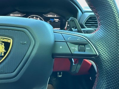 2022 Lamborghini Urus Base