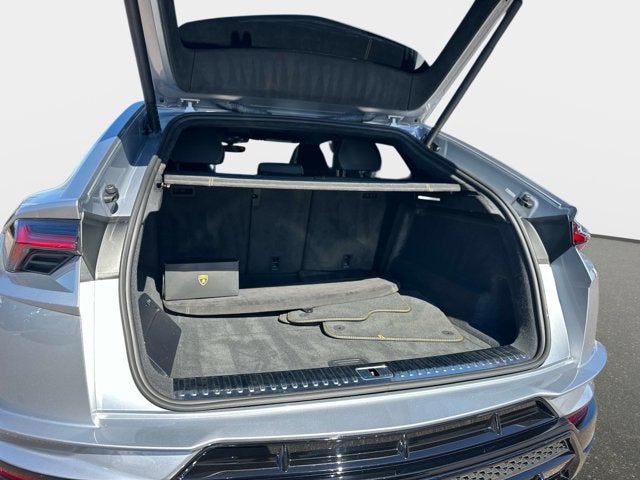 2023 Lamborghini Urus S