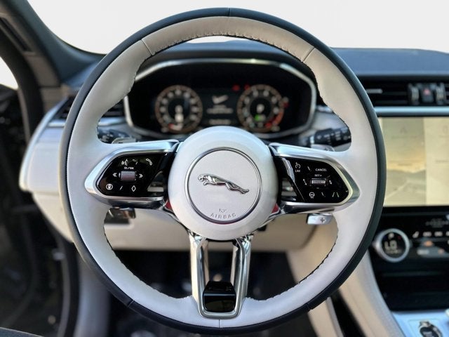 2026 Jaguar F-PACE P400 R-Dynamic S
