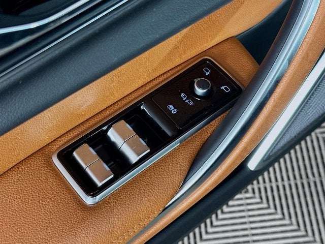 2024 Jaguar XF R-Dynamic SE