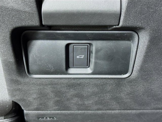 2026 Land Rover Discovery Sport Landmark