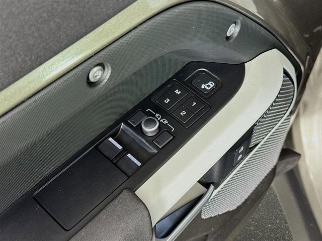 2022 Land Rover Defender 90 X-Dynamic SE