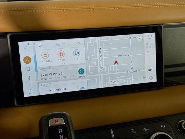 2024 Land Rover Defender 110 X-Dynamic SE