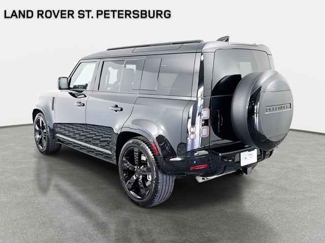 2026 Land Rover Defender 110 X-Dynamic SE