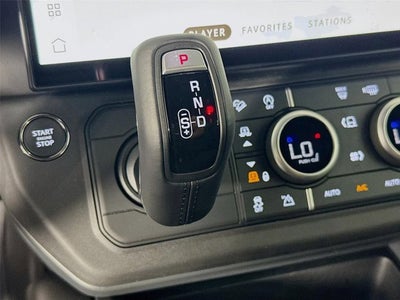 2026 Land Rover Defender 110 X-Dynamic SE