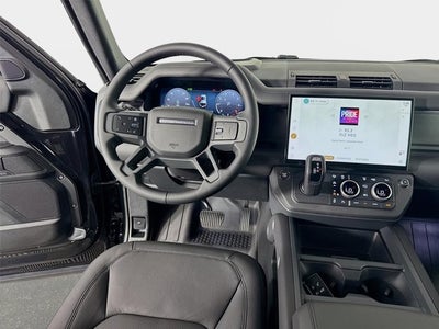 2026 Land Rover Defender 110 X-Dynamic SE