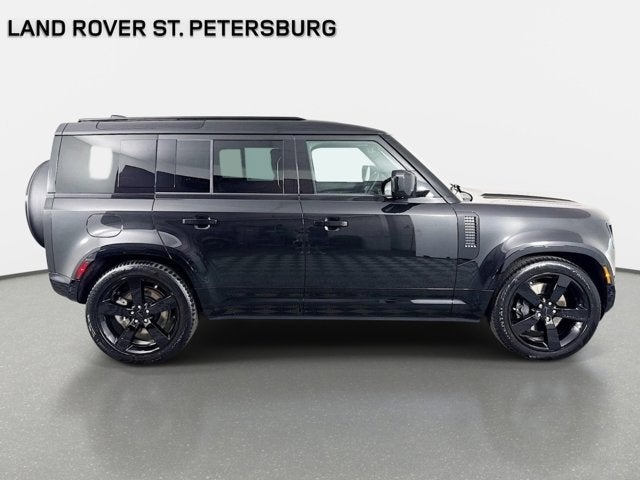 2026 Land Rover Defender 110 X-Dynamic SE