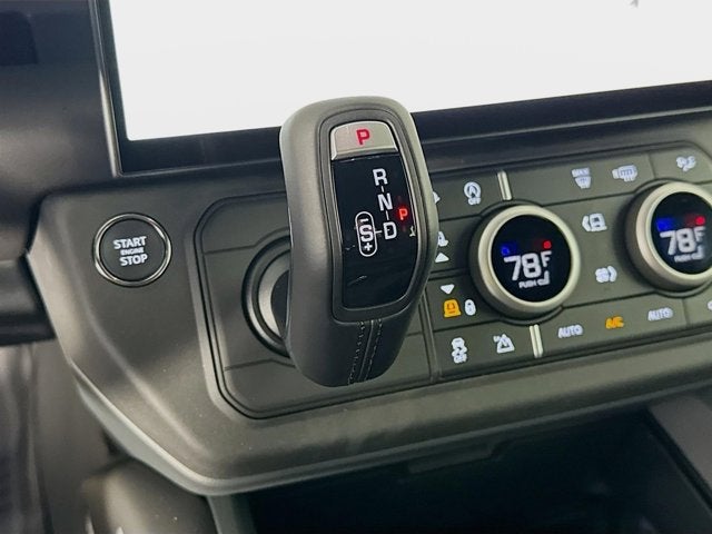 2026 Land Rover Defender 110 X-Dynamic SE