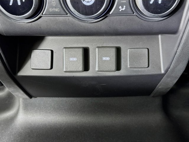 2024 Land Rover Defender 110 X-Dynamic SE