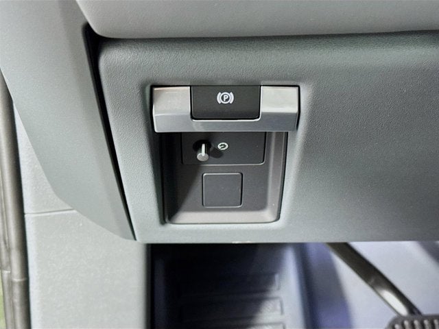 2026 Land Rover Defender 110 X-Dynamic SE