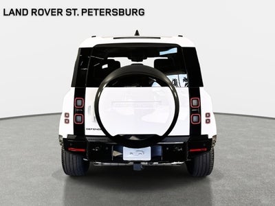 2026 Land Rover Defender 110 X-Dynamic SE