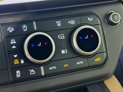 2026 Land Rover Defender 110 X-Dynamic SE