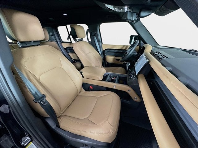 2026 Land Rover Defender 110 X-Dynamic SE