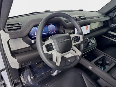 2024 Land Rover Defender 110 X-Dynamic SE