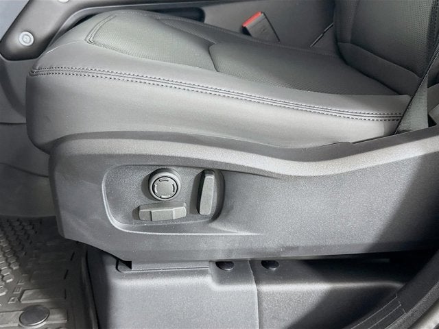 2025 Land Rover Defender 110 S