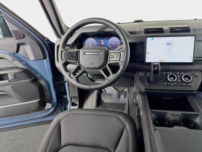 2025 Land Rover Defender 110 S