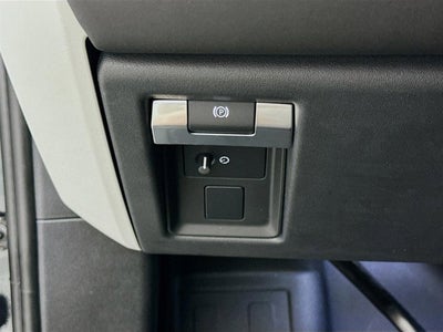 2024 Land Rover Defender 110 S