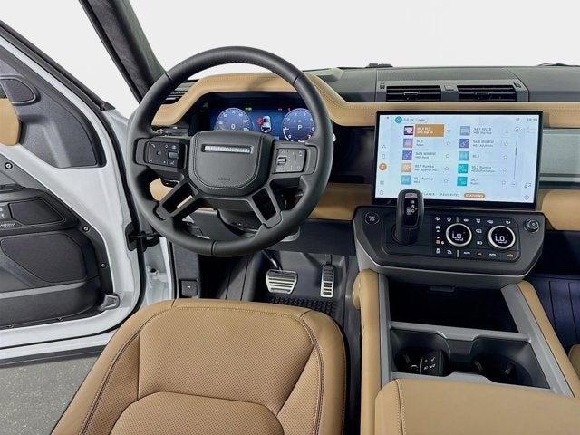 2026 Land Rover Defender 110 V8