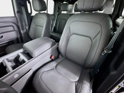 2025 Land Rover Defender 110 X