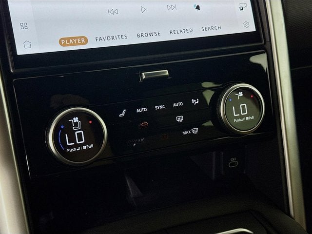 2025 Land Rover Discovery Dynamic SE