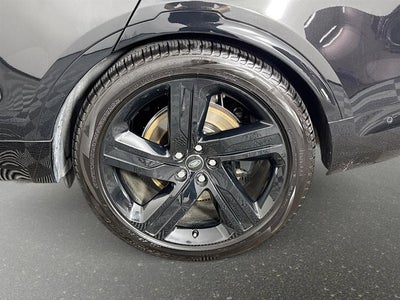 2025 Land Rover Discovery Metropolitan Edition