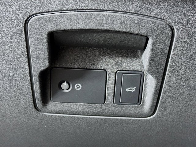 2025 Land Rover Range Rover Velar S