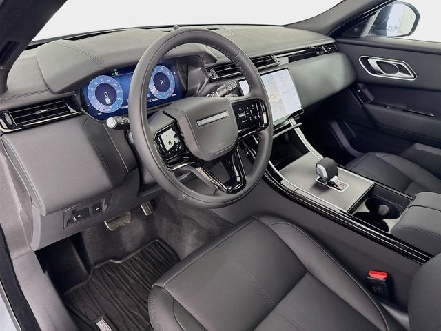 2026 Land Rover Range Rover Velar Dynamic SE