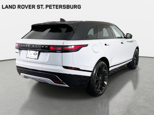 2026 Land Rover Range Rover Velar Dynamic SE