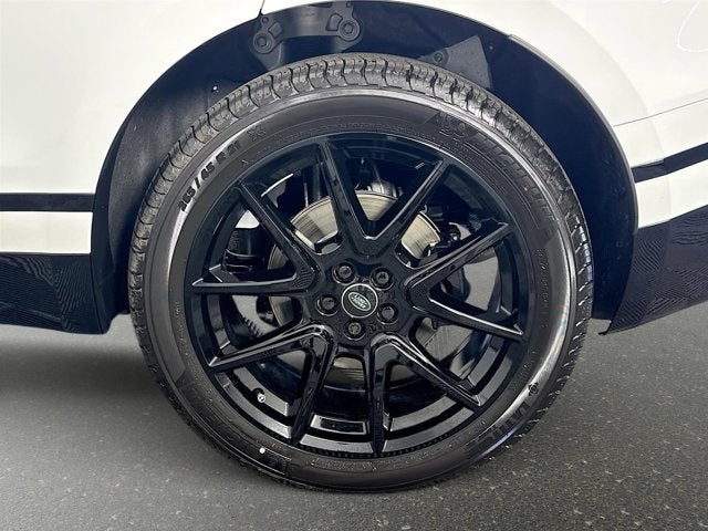 2026 Land Rover Range Rover Velar Dynamic SE