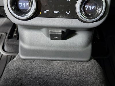 2026 Land Rover Range Rover Velar Dynamic SE