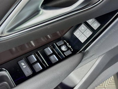 2026 Land Rover Range Rover Velar Dynamic SE