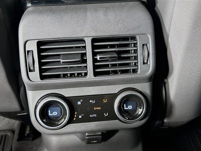 2026 Land Rover Range Rover Velar Dynamic SE