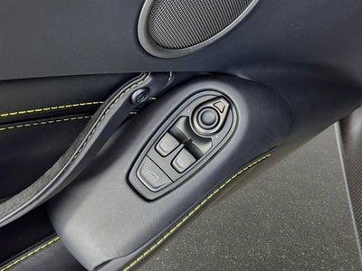 2023 Aston Martin Vantage Base