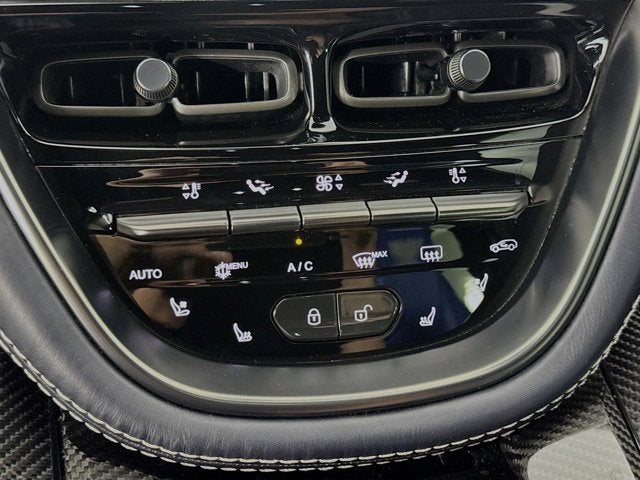 2023 Aston Martin DBX 707