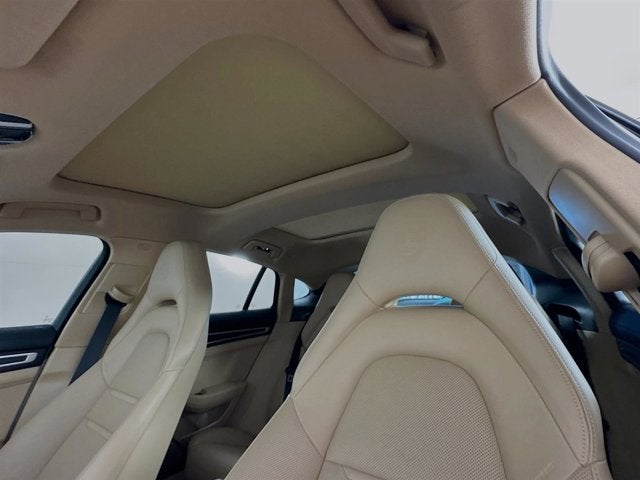 2023 Porsche Panamera 4 Platinum Edition