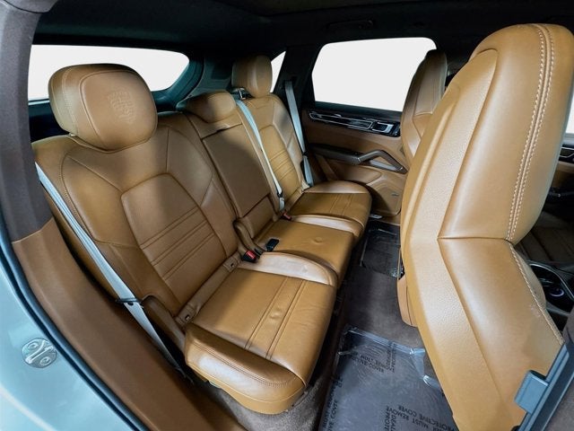 2023 Porsche Cayenne S Platinum Edition