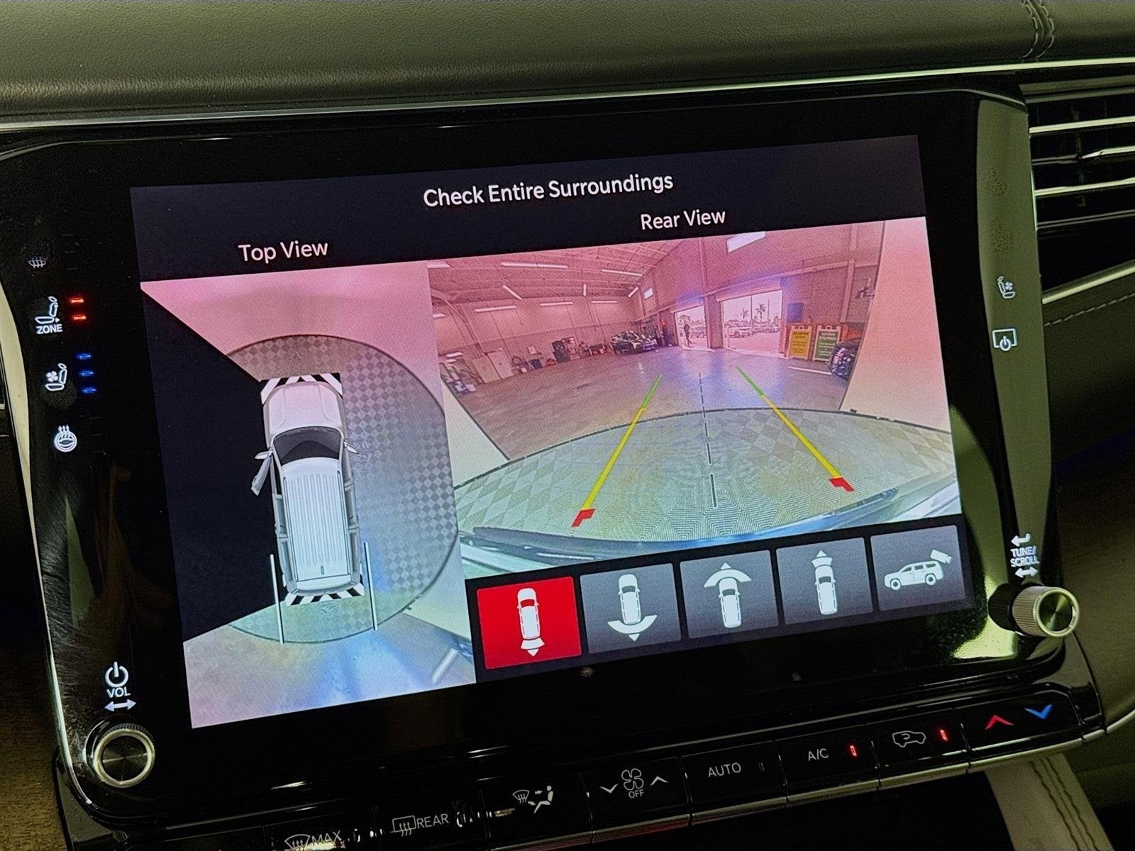 2023 Jeep Grand Wagoneer Base