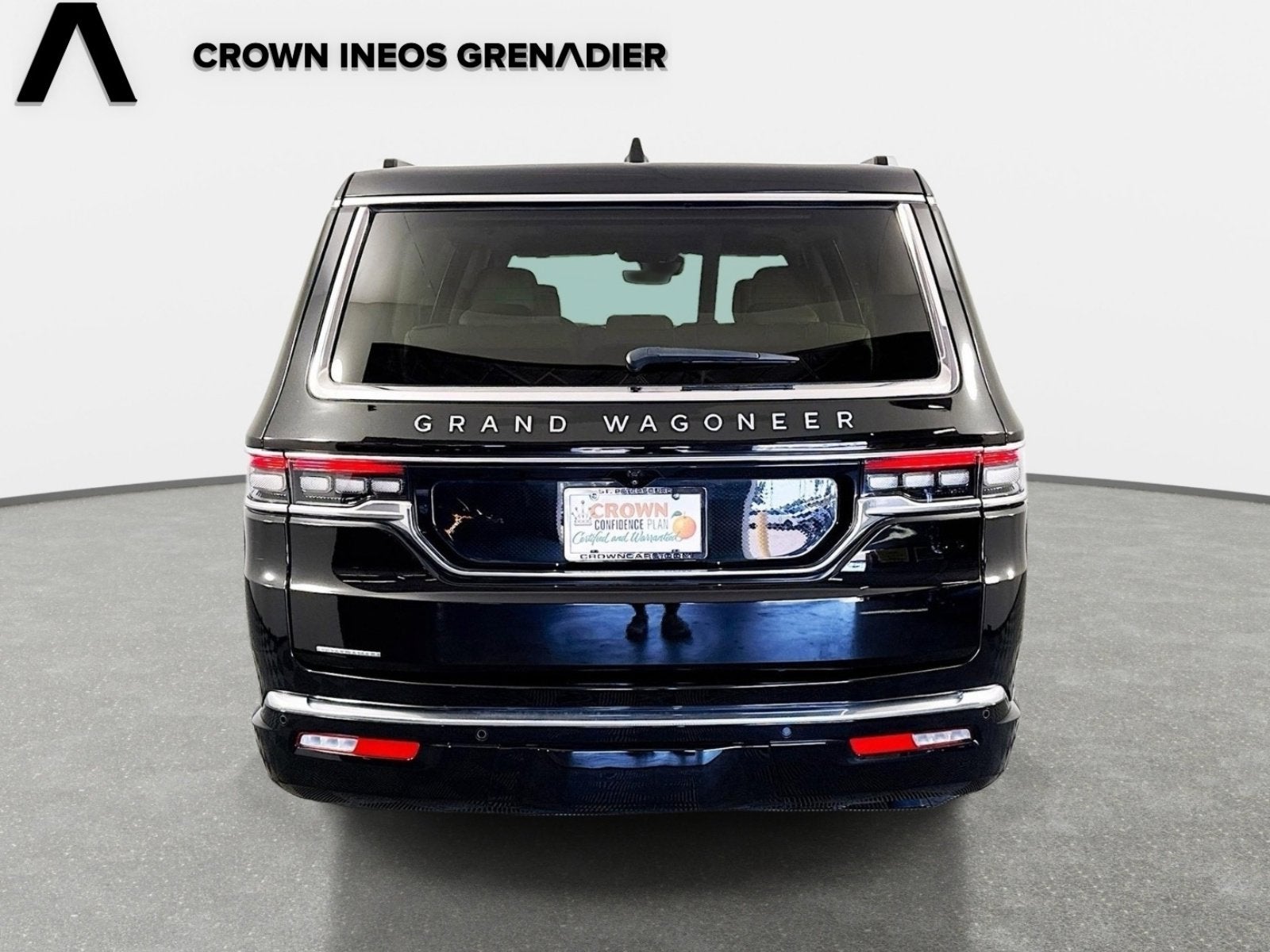 2023 Jeep Grand Wagoneer Base