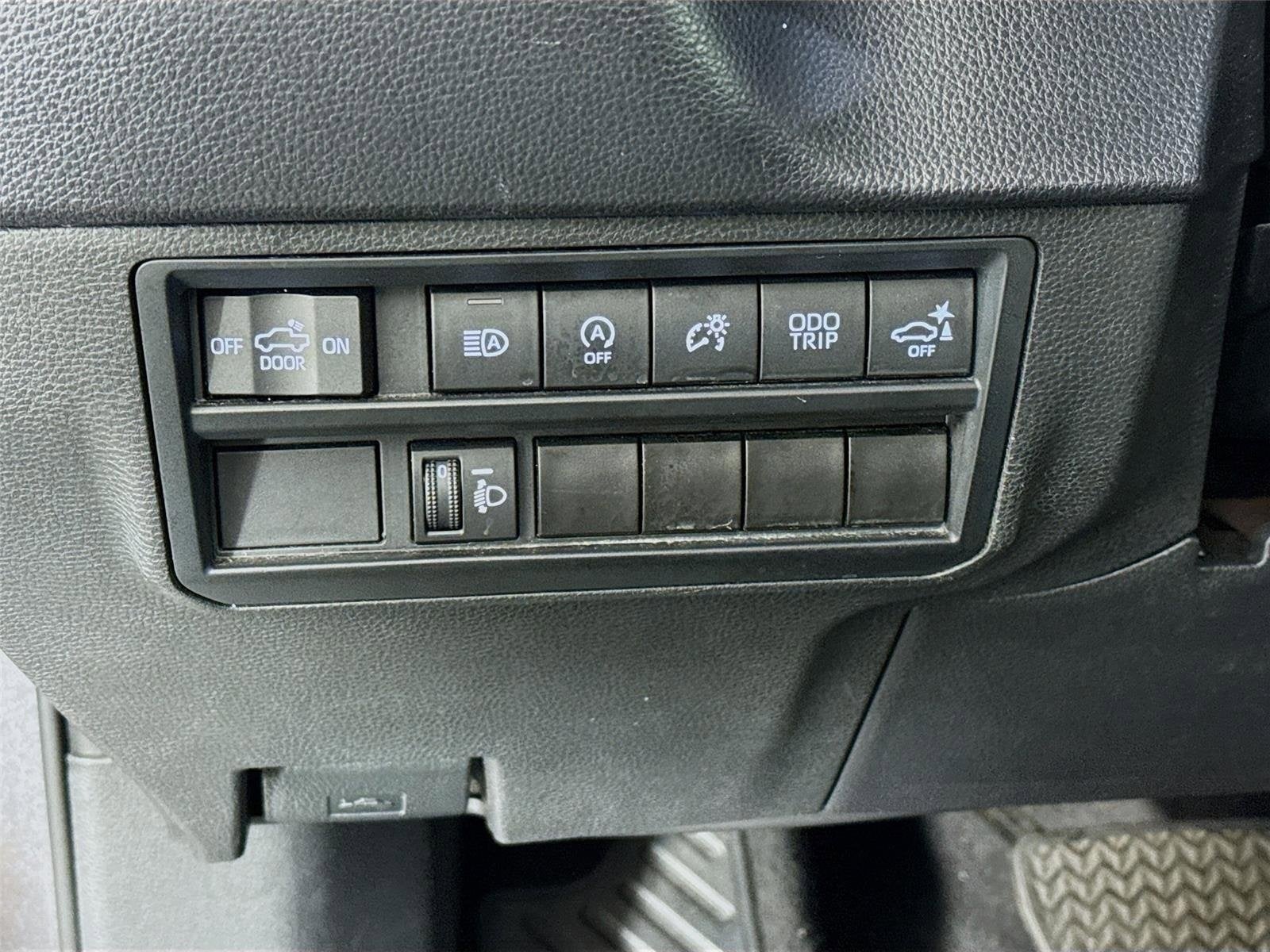 2022 Toyota Tundra 2WD SR5