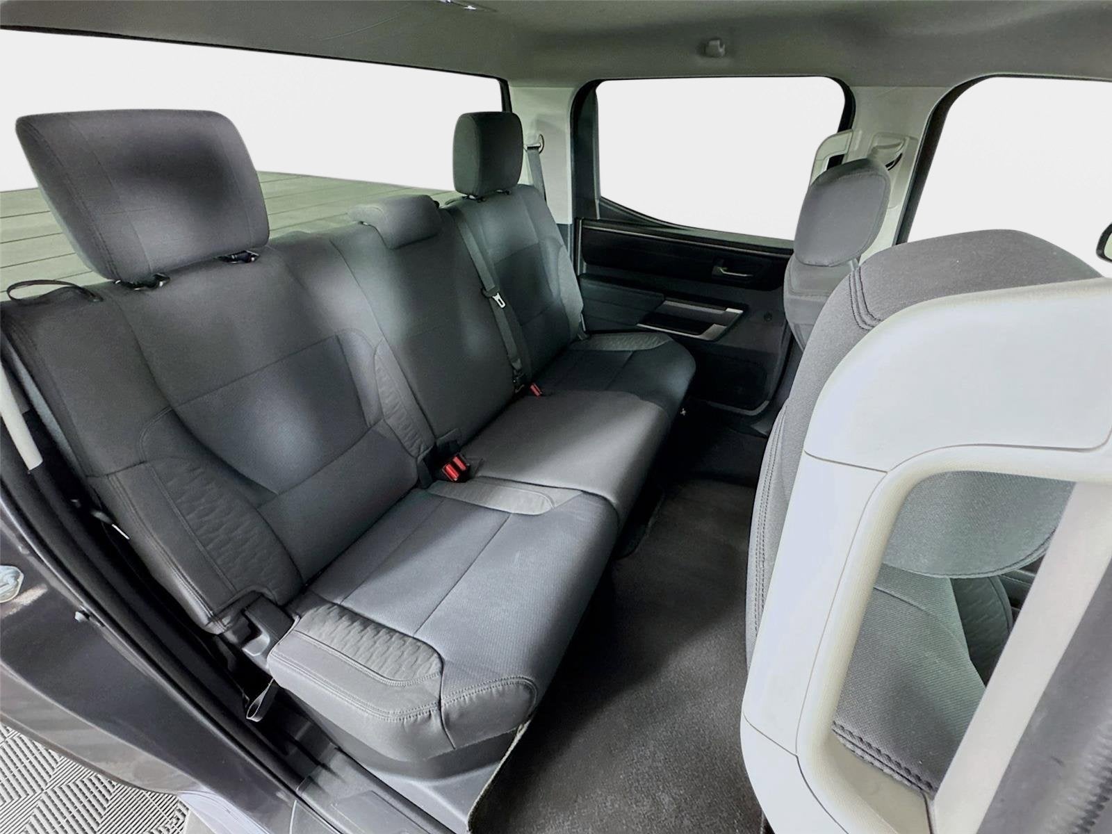 2022 Toyota Tundra 2WD SR5