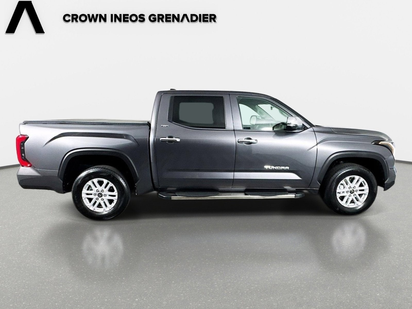 2022 Toyota Tundra 2WD SR5