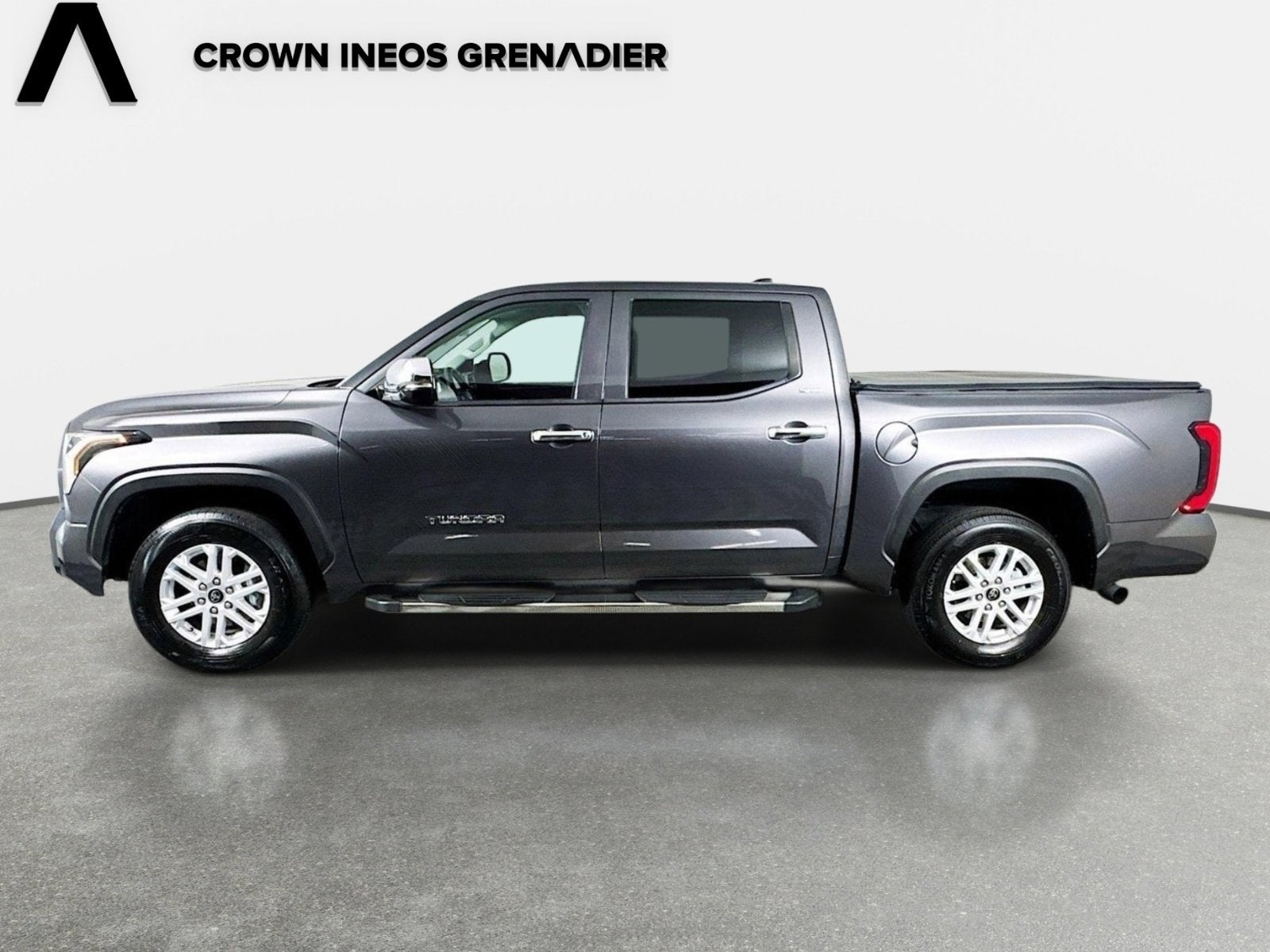 2022 Toyota Tundra 2WD SR5