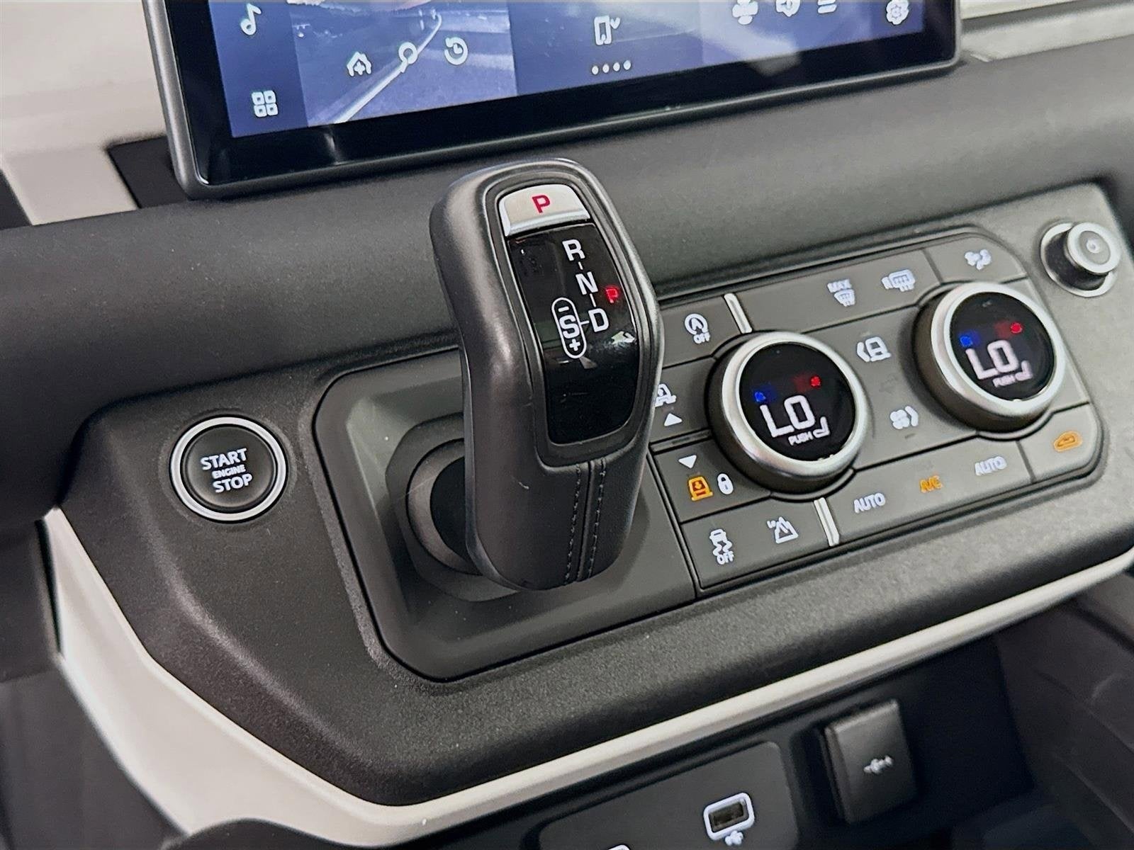 2020 Land Rover Defender First Edition
