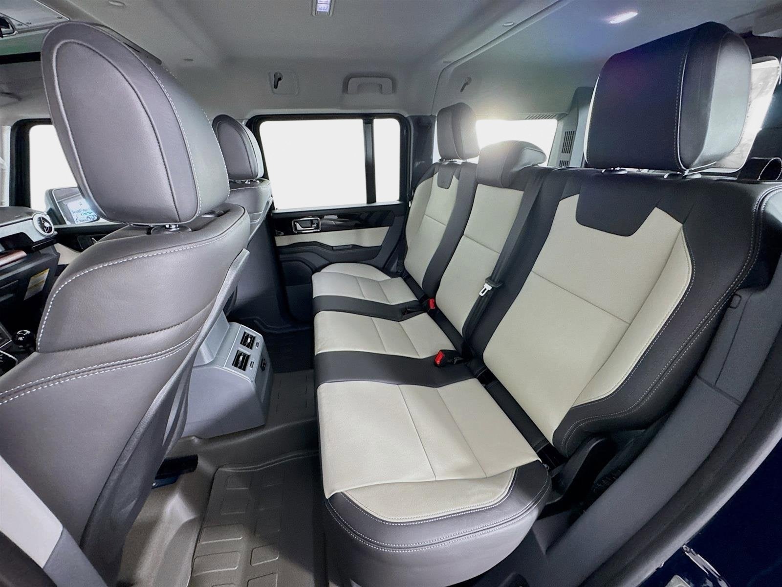 2025 INEOS Grenadier Station Wagon Fieldmaster Edition