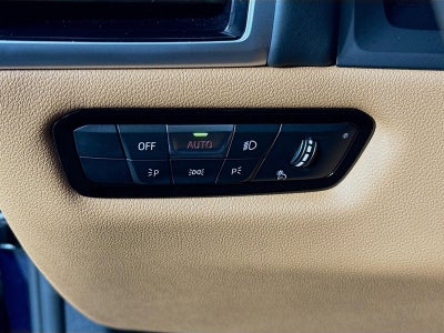 2025 BMW 8 Series M850i