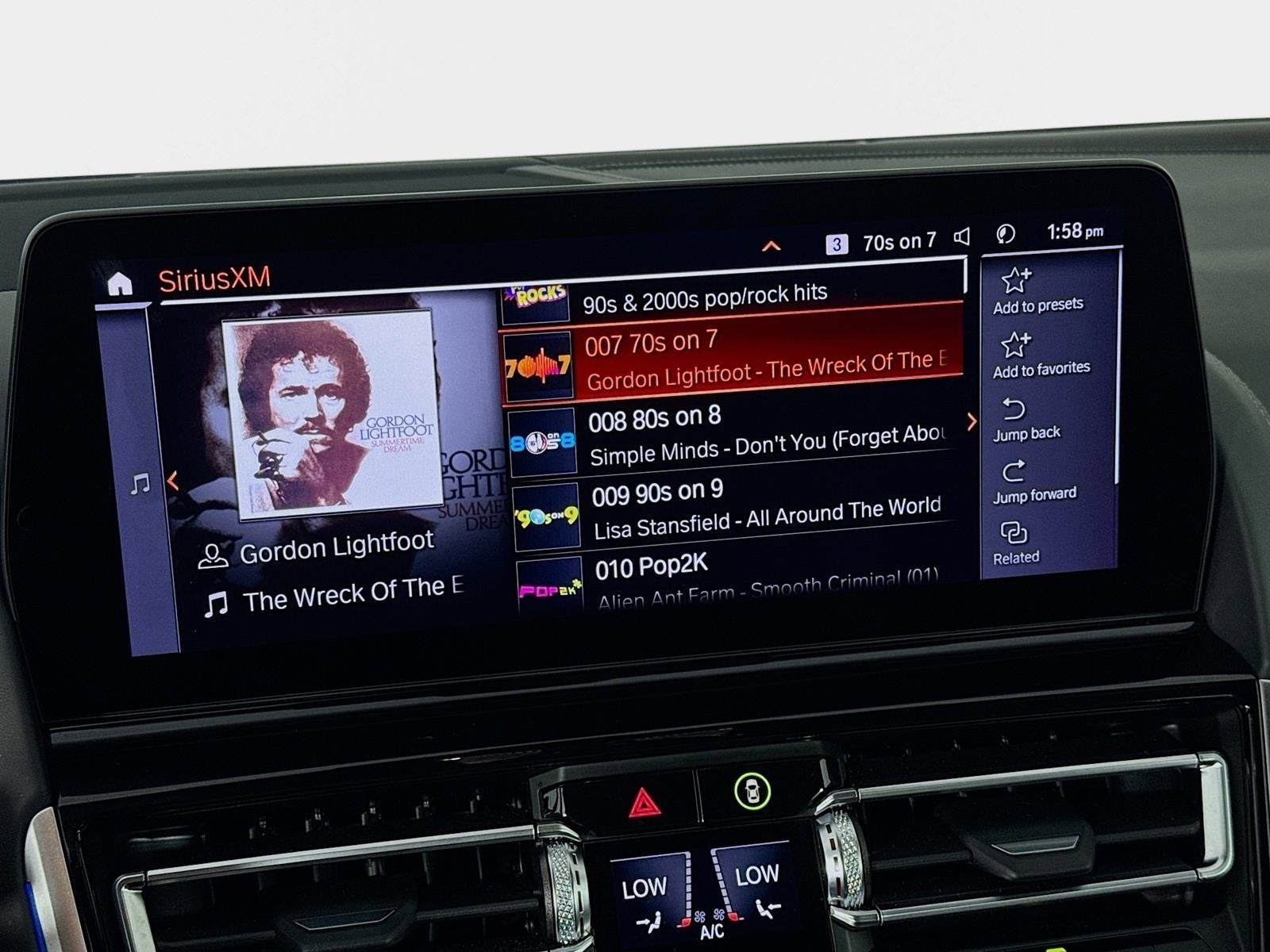 2025 BMW 8 Series M850i