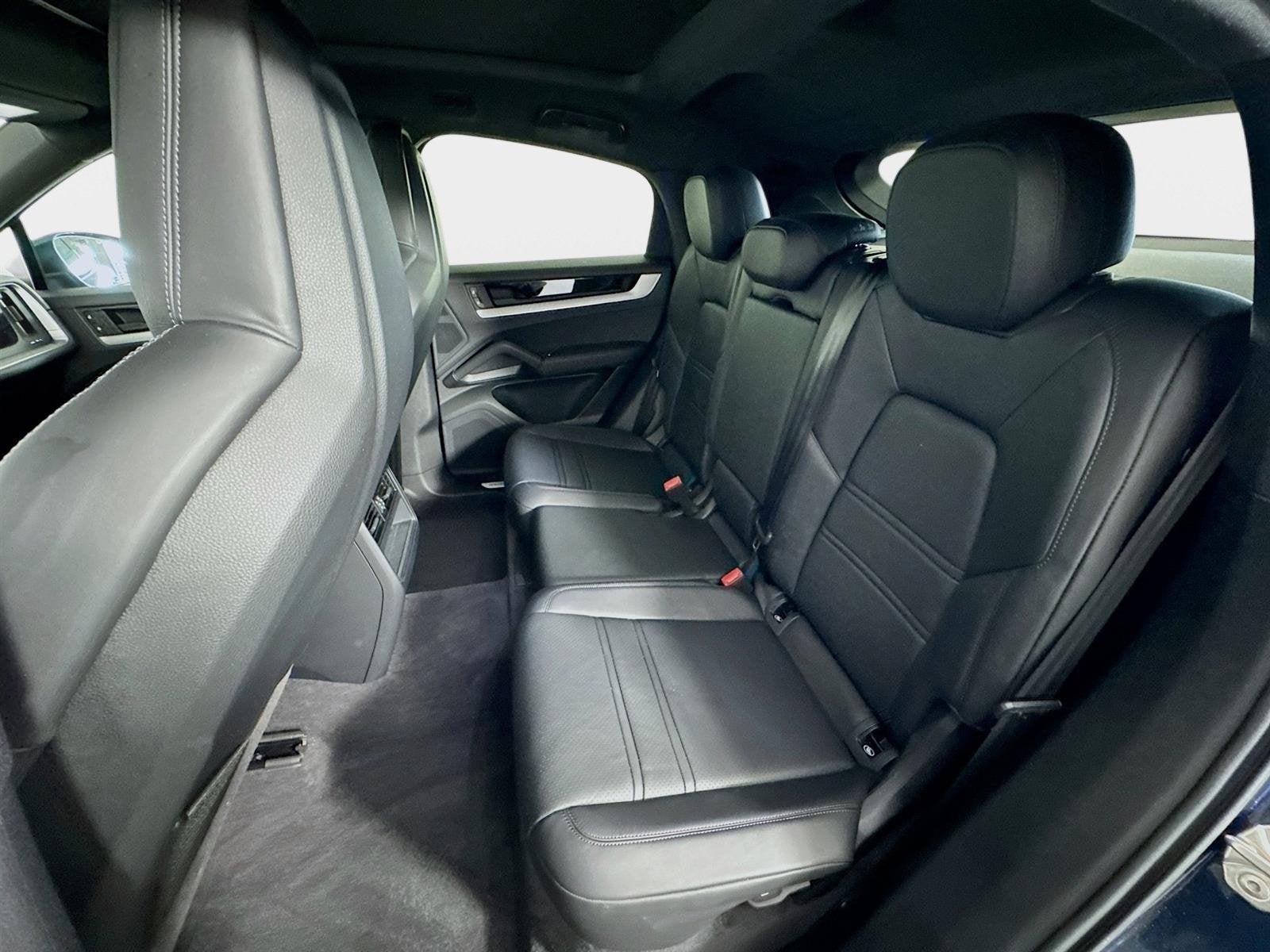 2024 Porsche Cayenne Base