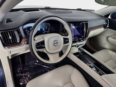 2021 Volvo S60 Momentum