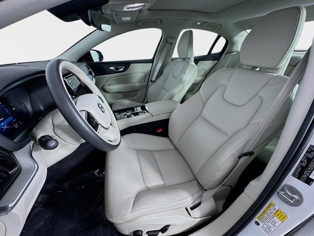 2024 Volvo S60 Recharge Plug-In Hybrid Plus Dark Theme