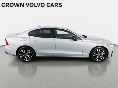 2025 Volvo S60 Plus